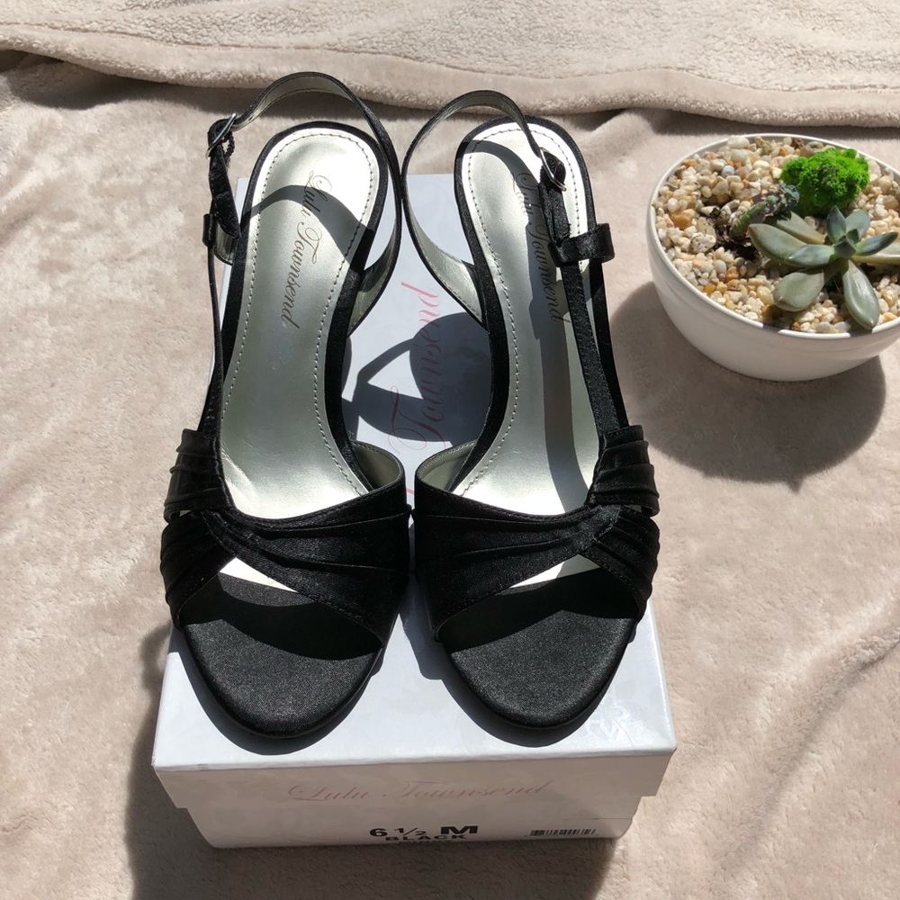 [Lulu Townsend] Black Dress heels